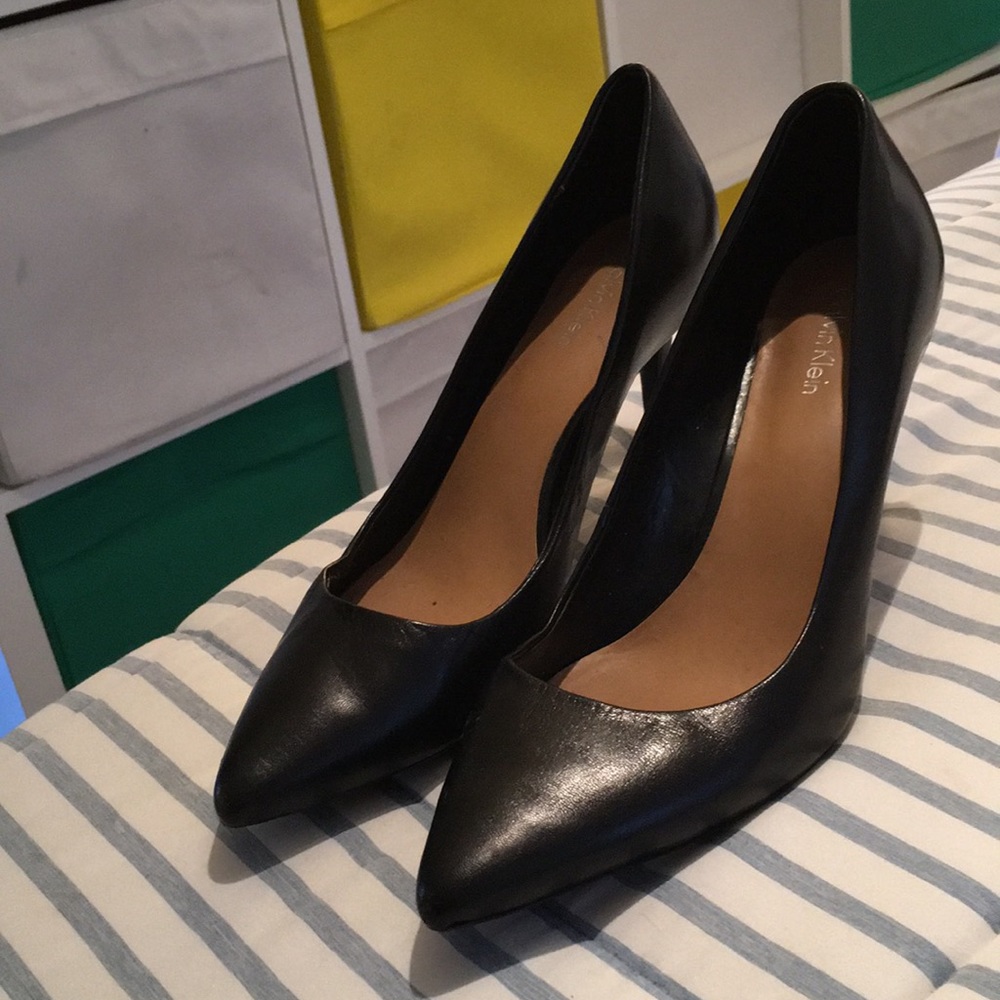 black heel pumps